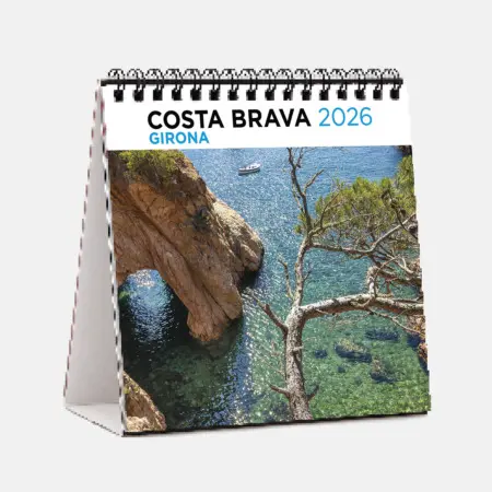Calendrier 2026 Dessus de table carré Costa Brava. Douze images pour découvrir la magnifique ville de Gérone et certains des coins les plus suggestifs de la Costa Brava.